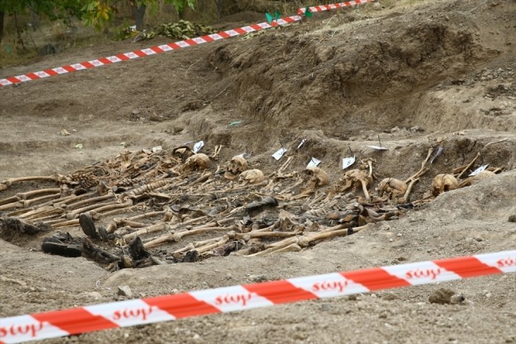 Azerbaycan'ın işgalden kurtarılan Hocavent ilinde toplu mezar bulundu