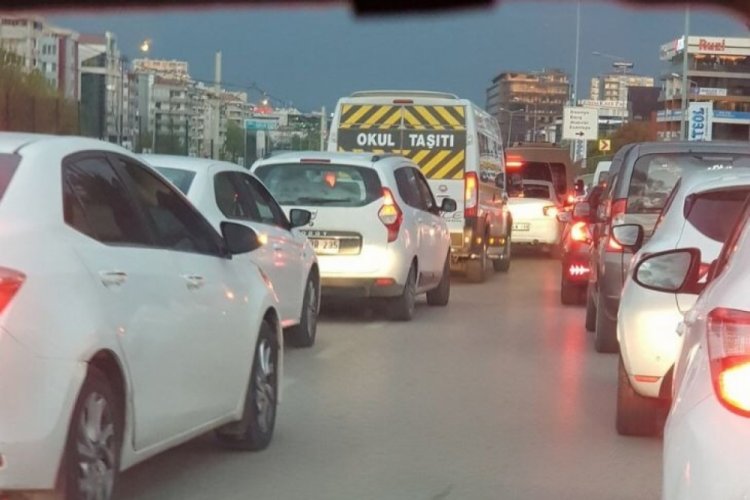 Bursa'nın 'yancıları' trafiği kilitledi