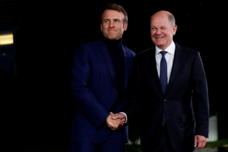 Macron'dan boğazlı kazakla tasarruf mesajı