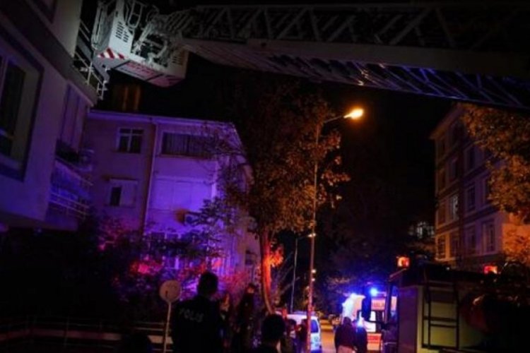 Ankara'da bir kişi ev arkadaşını bı&ccedil;aklayıp eve kilitledi