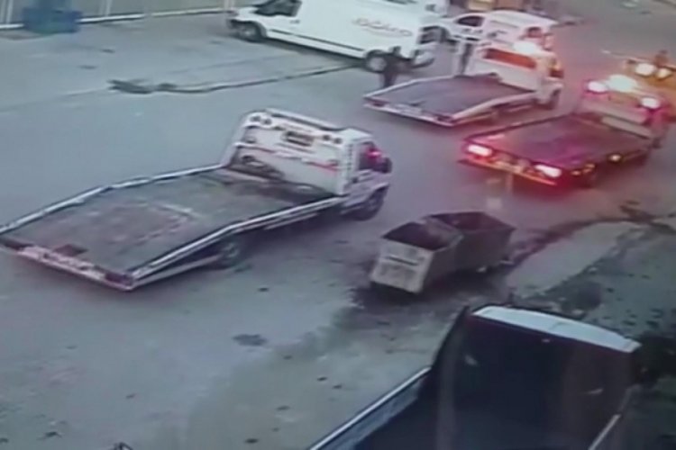 Konya'da 7 hafif ticari aracı, &ccedil;ekicilere y&uuml;kleyip &ccedil;aldılar