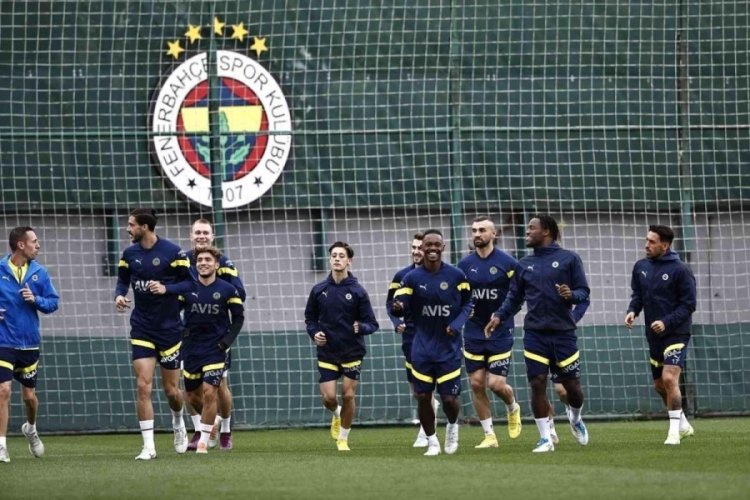 AEK Larnaca, Fenerbah&ccedil;e ma&ccedil;ı hazırlıklarını bitirdi