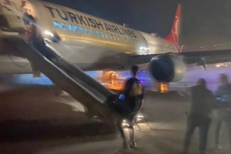 THY u&ccedil;ağının inişinin ardından lastiği patladı