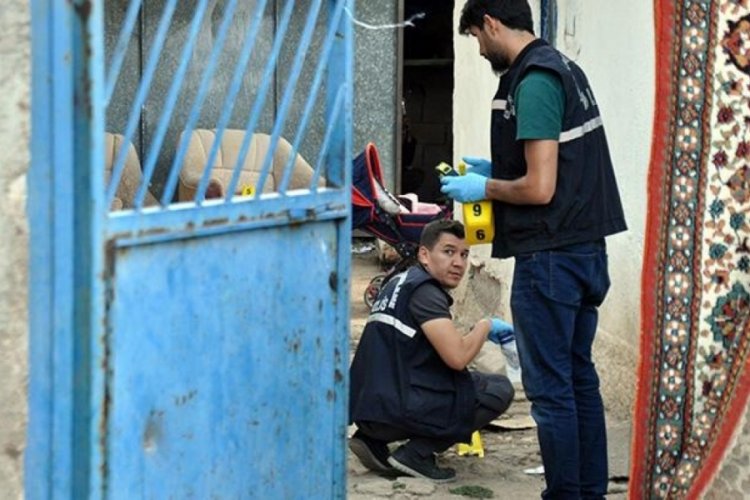 18 yaşındaki gen&ccedil; ziyarete gittiği dayısının bah&ccedil;esinde başından vuruldu