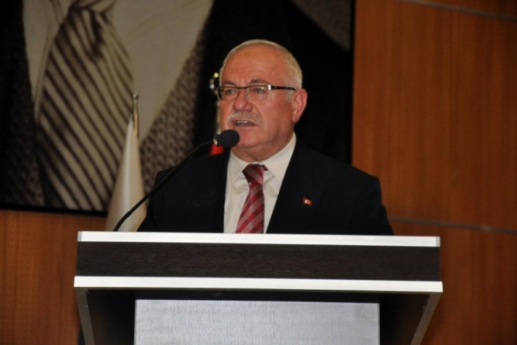 Karaman'da, vampir uyarısı yapan rekt&ouml;re istifa &ccedil;ağrısı