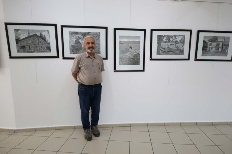 Bursa'da &ccedil;izgilerle G&ouml;lyazı Esintisi sergisi