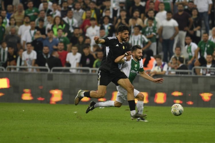 Bursaspor, yarın Tarsus İdman Yurdu ile karşılaşacak