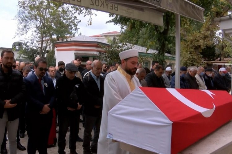 Bursalı oyuncu İsmail İncekara, son yolculuğuna uğurlandı