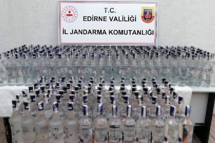 Edirne'de 81 adet ka&ccedil;ak i&ccedil;ki ele ge&ccedil;irildi