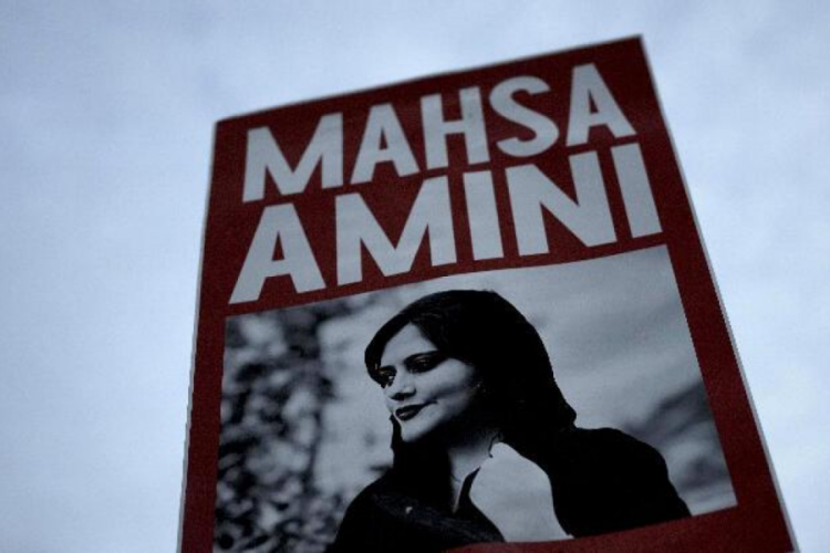 İran'dan 'Mahsa Amini' a&ccedil;ıklaması! 'İzin vermeyecekler'