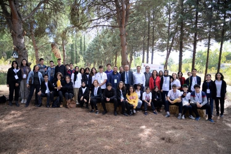 BU&Uuml;'ne, lise &ouml;ğrencilerinden ziyaret