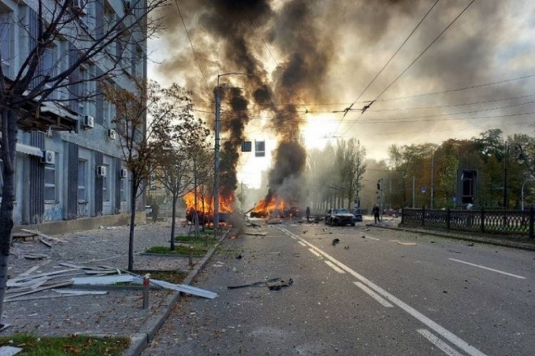 Ukrayna: Rusya, 75 f&uuml;ze fırlattı, 41'i etkisiz hale getirildi