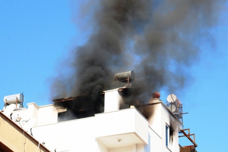 Antalya'da patlayan piller, yangına neden oldu