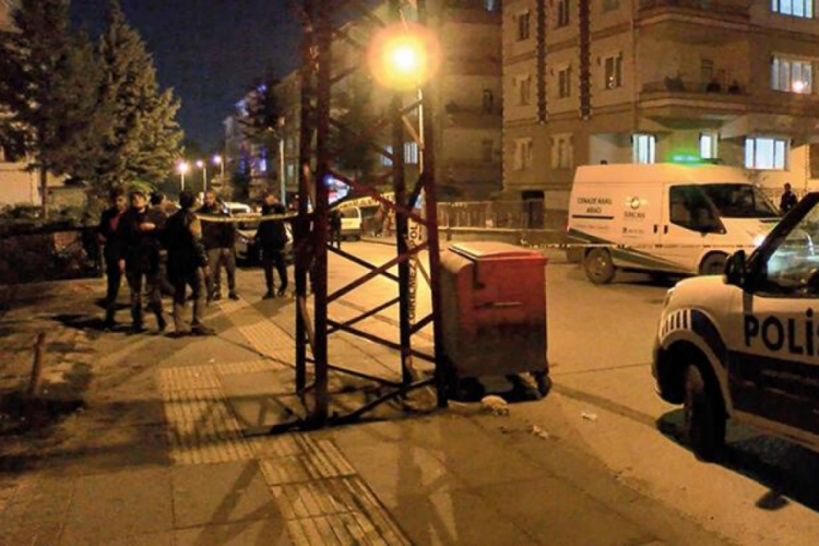 Ankara'da kardeş kavgasında kan aktı