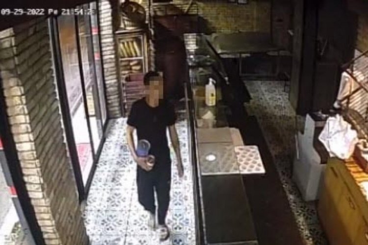 İzmir'de vicdansız hırsız SMA'lı &ccedil;ocukların bağış kumbaralarını &ccedil;aldı