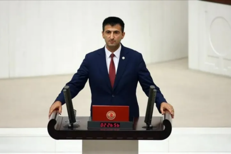 Mehmet Ali &Ccedil;elebi AK Parti'ye katıldı