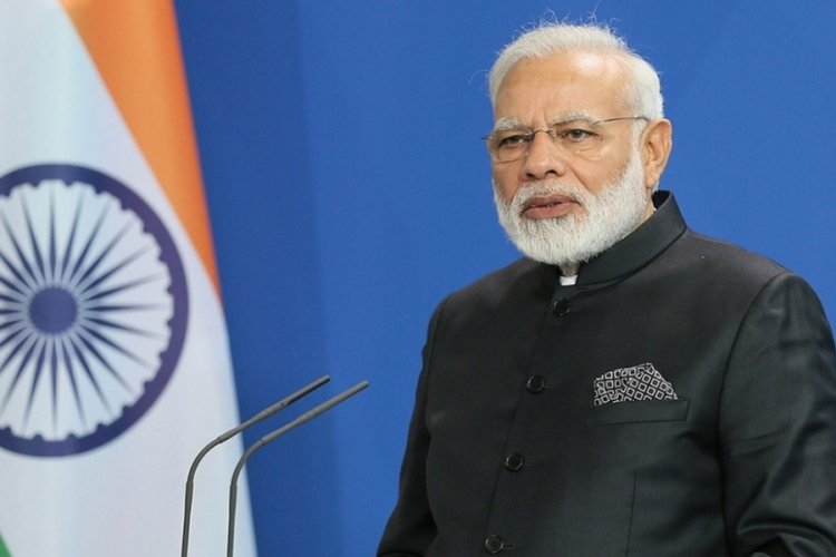 Hindistan Başbakanı Modi, s&ouml;m&uuml;rge d&ouml;neminden kalma 2 bin yasayı kaldırdı
