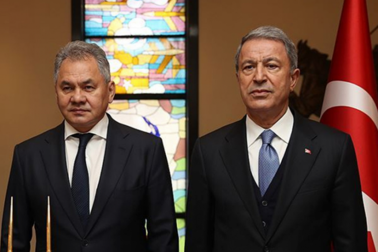 Milli Savunma Bakanı Akar, Rus mevkidaşı Şoygu ile g&ouml;r&uuml;şt&uuml;