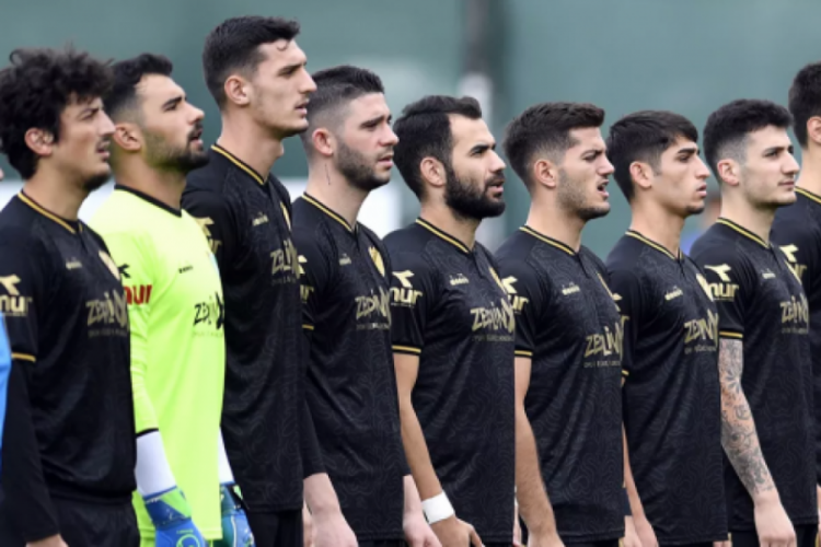 "Bursaspor'un bilinmez karanlığa s&uuml;r&uuml;klenmesini istemiyoruz!"