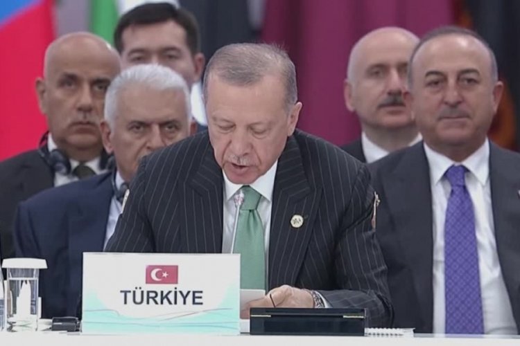 Erdoğan: 4 milyondan fazla yerinden edilmiş kişiye ev sahipliği yapmayı s&uuml;rd&uuml;r&uuml;yoruz