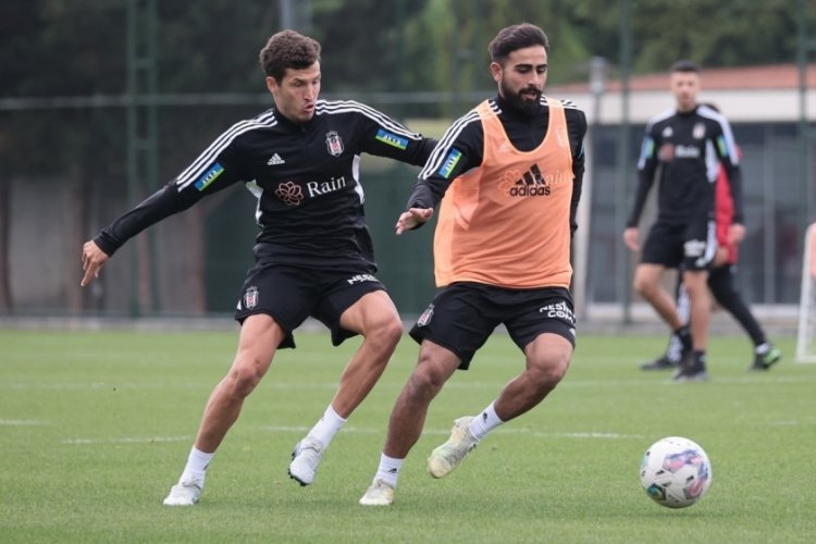 Beşiktaş, Trabzonspor ma&ccedil;ı &ccedil;alışmalarını s&uuml;rd&uuml;r&uuml;yor