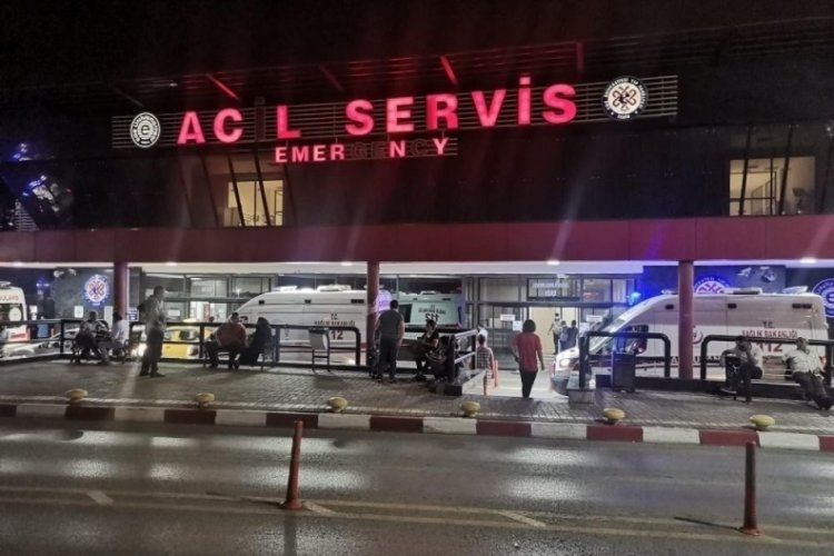 Sokakta tartıştığı avukatı bı&ccedil;aklayıp ka&ccedil;an ş&uuml;pheli yakayı ele verdi