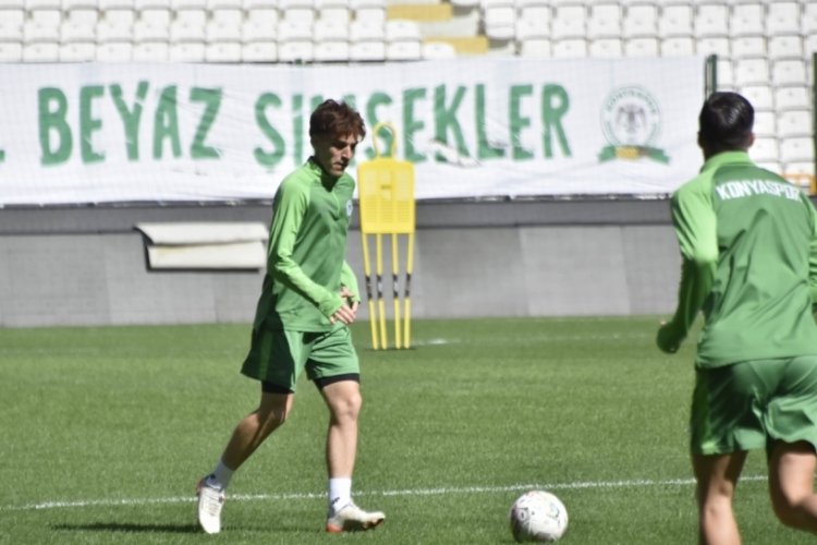 Konyaspor teknik direkt&ouml;r&uuml; Palut: G&uuml;zel bir oyun ve sonu&ccedil;la ayrılmak istiyoruz