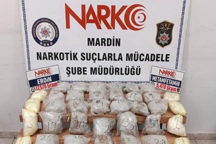 Mardin'de durdurulan ara&ccedil;tan 23 kilogram uyuşturucu &ccedil;ıktı