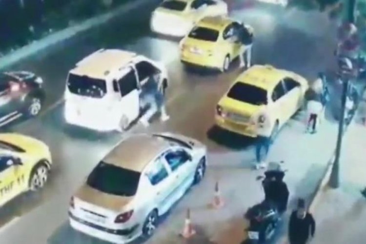 İstanbul'da denetimden ka&ccedil;an takside 2 kilogram uyuşturucu ele ge&ccedil;irildi