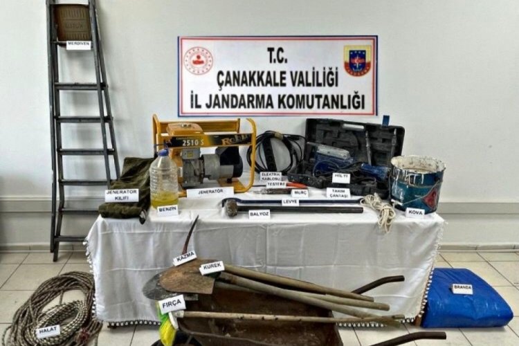 &Ccedil;anakkale'de izinsiz kazı yapan 2 kişi tutuklandı