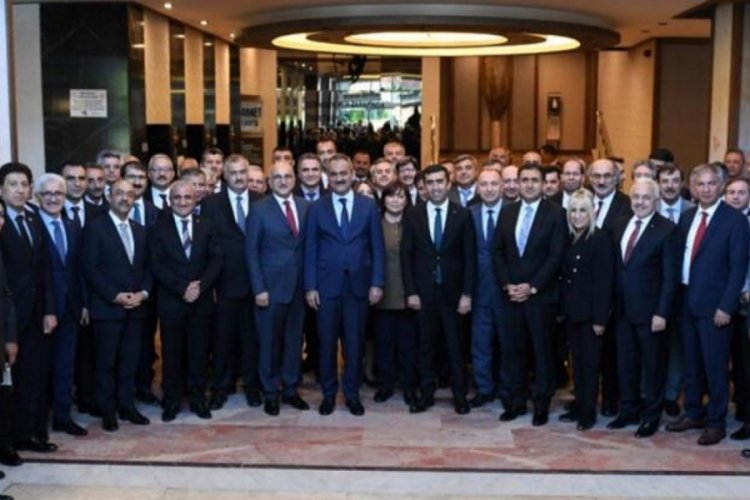 Bakan &Ouml;zer: Her okul aynı imkanlara sahip olacak