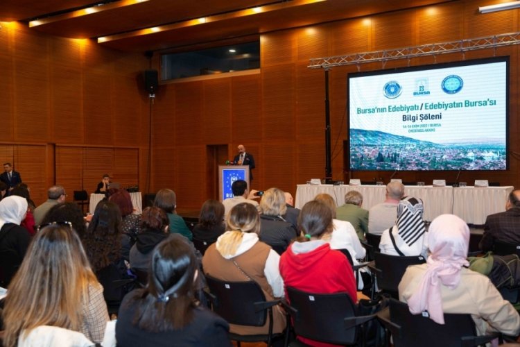 Ge&ccedil;mişten g&uuml;n&uuml;m&uuml;ze Bursa'nın edebiyattaki yeri ve &ouml;nemi ele alındı