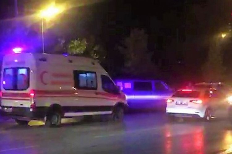 Denizli'de sağanak yağış kazaya neden oldu :2 yaralı