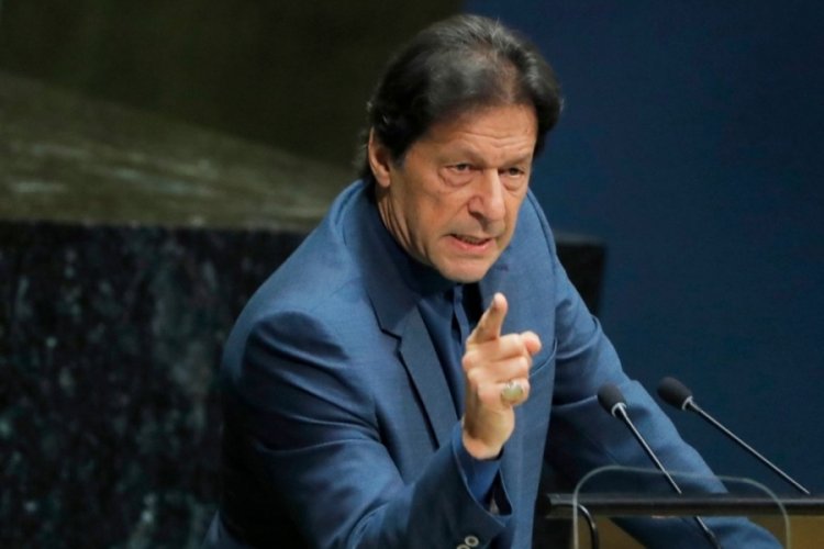 İmran Han, Pakistan'daki ara se&ccedil;imleri &ouml;nde bitirdi