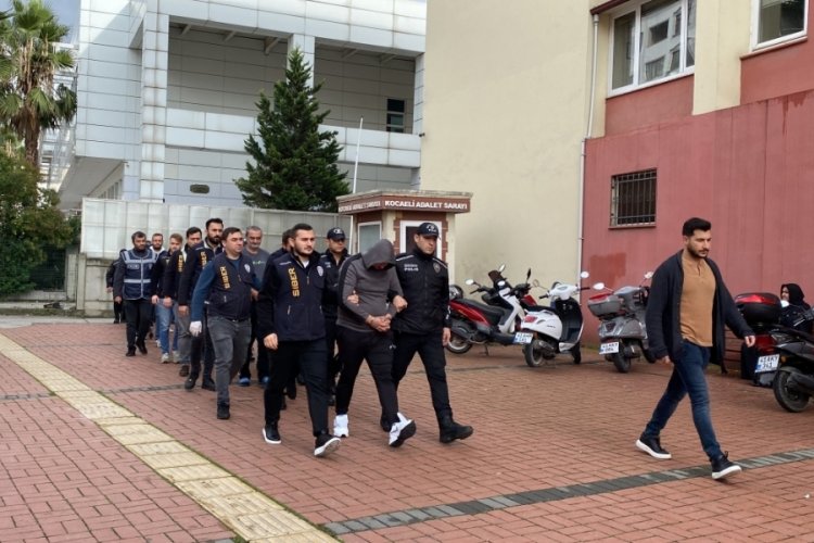 İnternetten hayali prefabrik ev satan 20 kişi adliyede