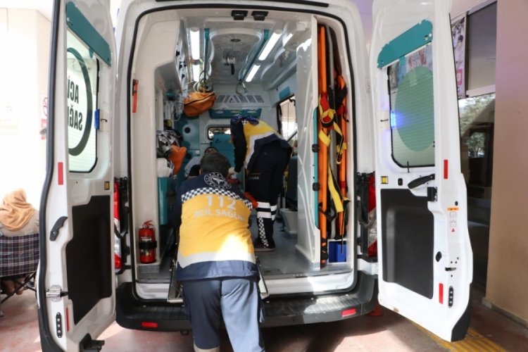 Şanlıurfa'da trakt&ouml;r&uuml;n pulluğu &uuml;zerine d&uuml;şen 3 yaşındaki &ccedil;ocuk hayatını kaybetti