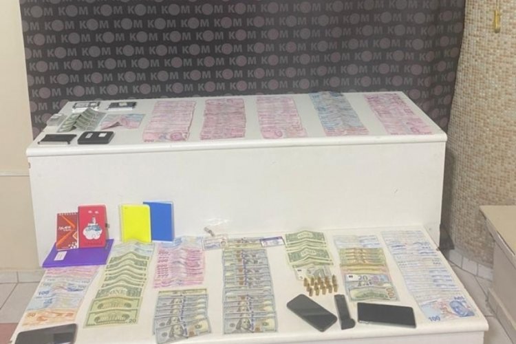 Kırıkkale'de FET&Ouml;'n&uuml;n mali yapılanmasına operasyon: 3 g&ouml;zaltı