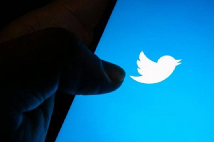 Suudi Arabistan, attığı tweetler nedeniyle ABD vatandaşını 16 yıl hapis cezasına &ccedil;arptırdı