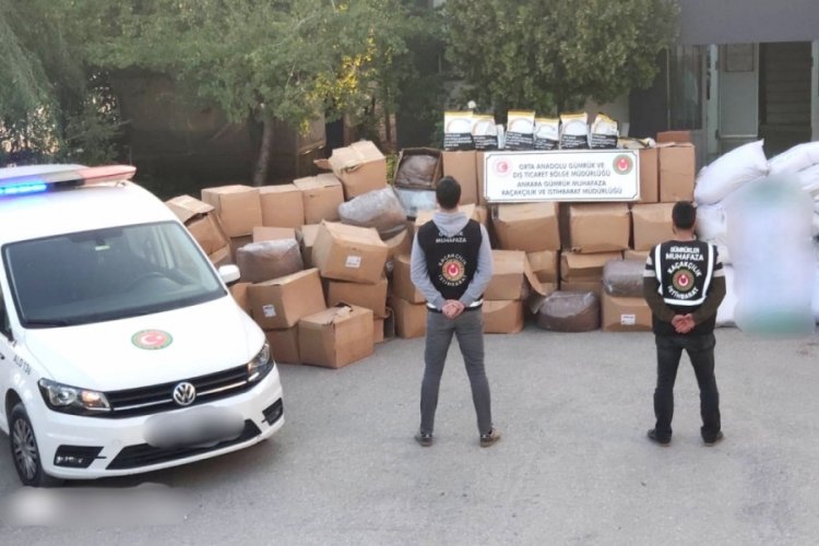 Ankara'da 3 milyon lira değerinde 3 ton ka&ccedil;ak t&uuml;t&uuml;n ele ge&ccedil;irildi