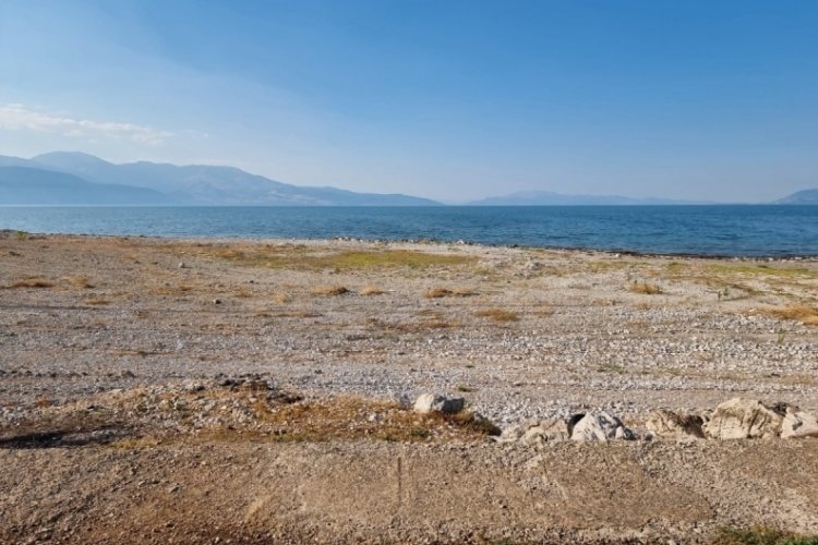 Eğirdir G&ouml;l&uuml; g&uuml;nden g&uuml;ne eriyor