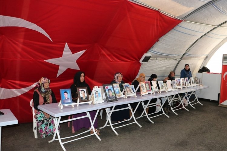 Diyarbakır'da evlat n&ouml;beti 1143'&uuml;nc&uuml; g&uuml;n&uuml;nde