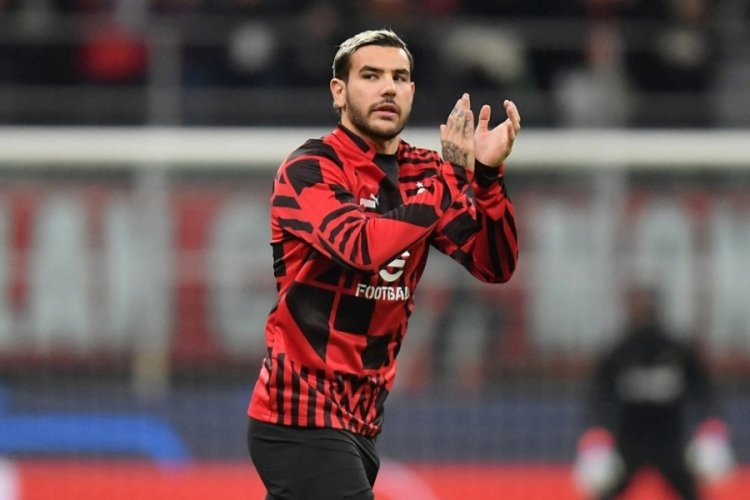 &Uuml;nl&uuml; futbolcunun evine hırsız girdi