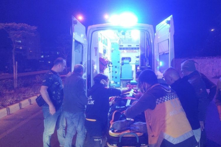 Aydın'da motosiklet s&uuml;r&uuml;c&uuml;s&uuml; kamyonete &ccedil;arptı