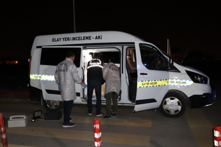 Denizli'de bir kadın AVM'nin 3. katından d&uuml;şt&uuml;