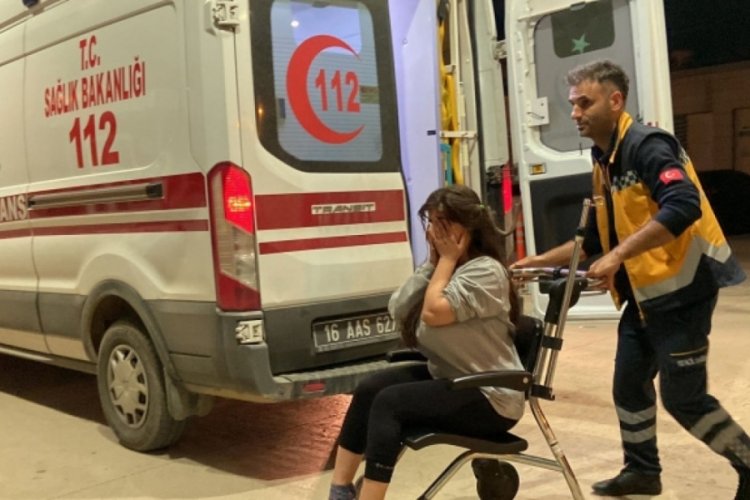 Bursa'da kavanoz a&ccedil;maya &ccedil;alışan kızın g&ouml;z&uuml;ne bı&ccedil;ak saplandı