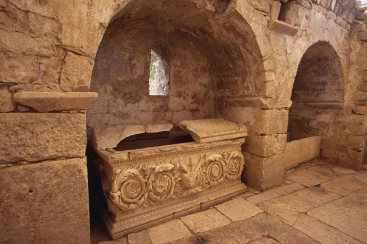 Noel Baba'nın mezarı, Antalya'nın Demre il&ccedil;esinde bulundu