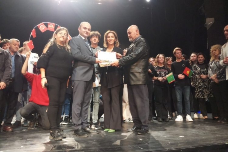 Bursa Tayyare K&uuml;lt&uuml;r Merkezi'nde muhteşem final