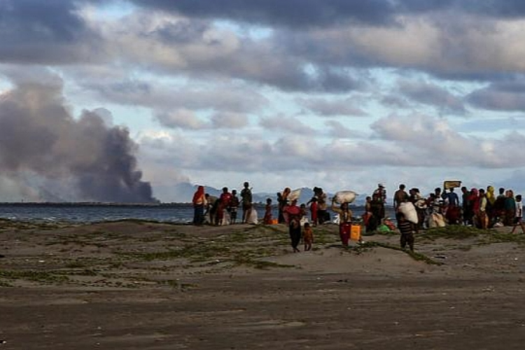 Bangladeş, Myanmar'ın Arakanlıları geri almayı kabul ettiğini a&ccedil;ıkladı