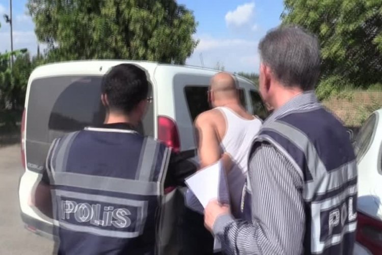 Adana'da kıskan&ccedil;lık şiddeti! Eşini 5 kurşunla yaraladı