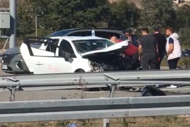 Bursa Karacabey Otobanı'nda feci kaza: 1 ağır yaralı